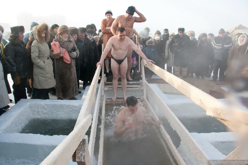 Купание в крещение 19 января (70) Крещение в Бердске, Россия, фотограф Ольга Салий (70)