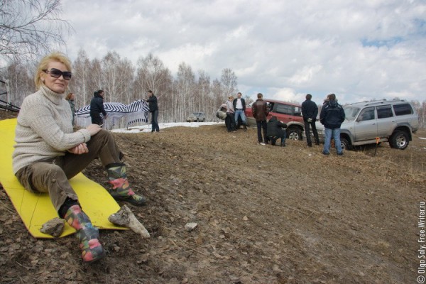 паджеро 4х4 на водопаде
